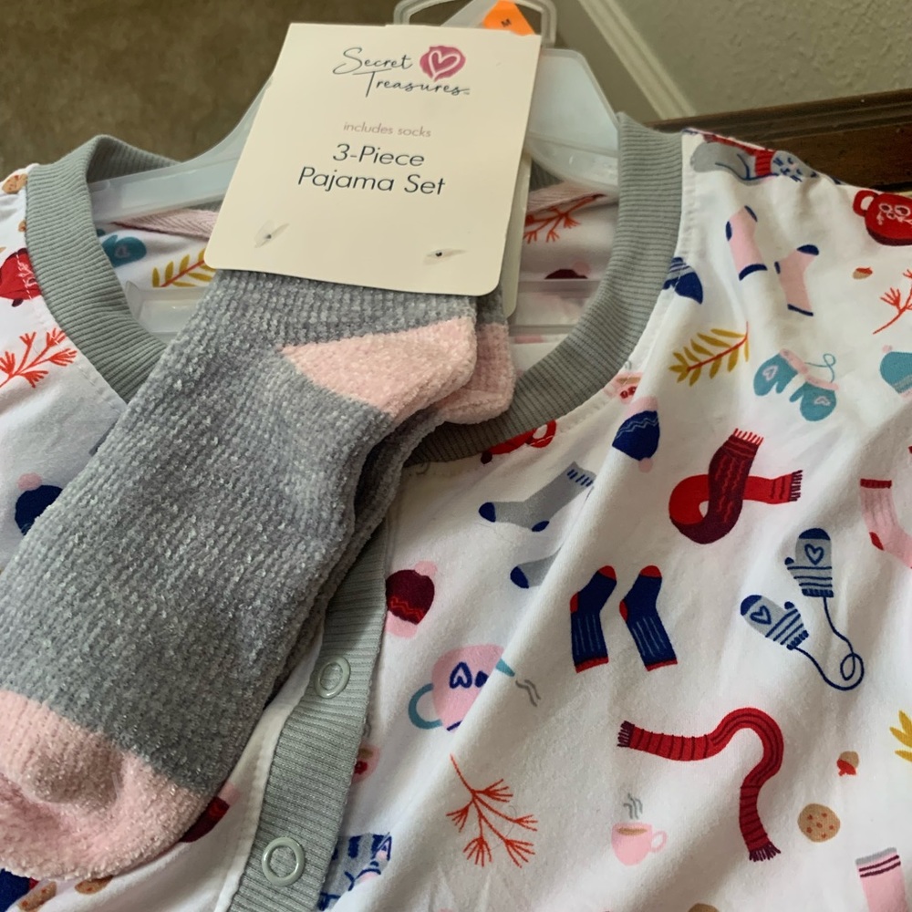 NWT 3-piece Holiday PJ set